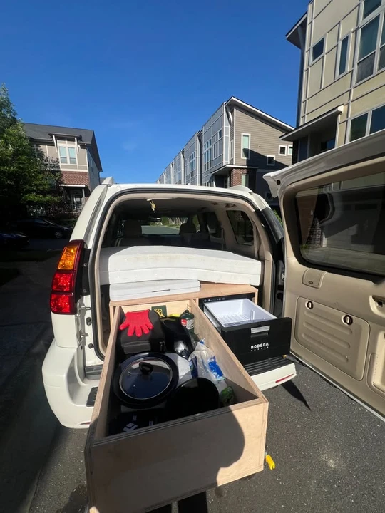 2004 Lexus GX 1st Gen - Image 3 of 3