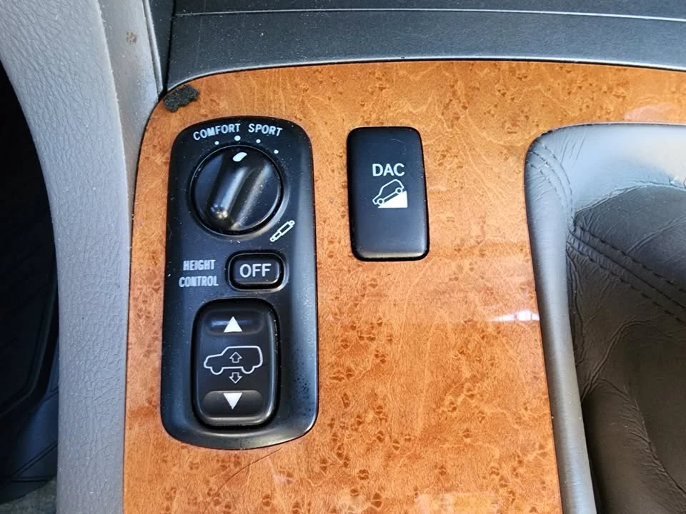 2004 Lexus GX 1st Gen - Image 12 of 20