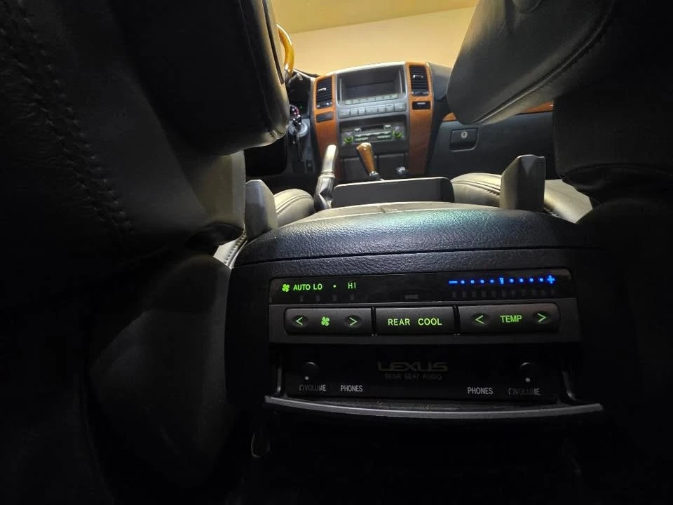 2004 Lexus GX 1st Gen - Image 12 of 20