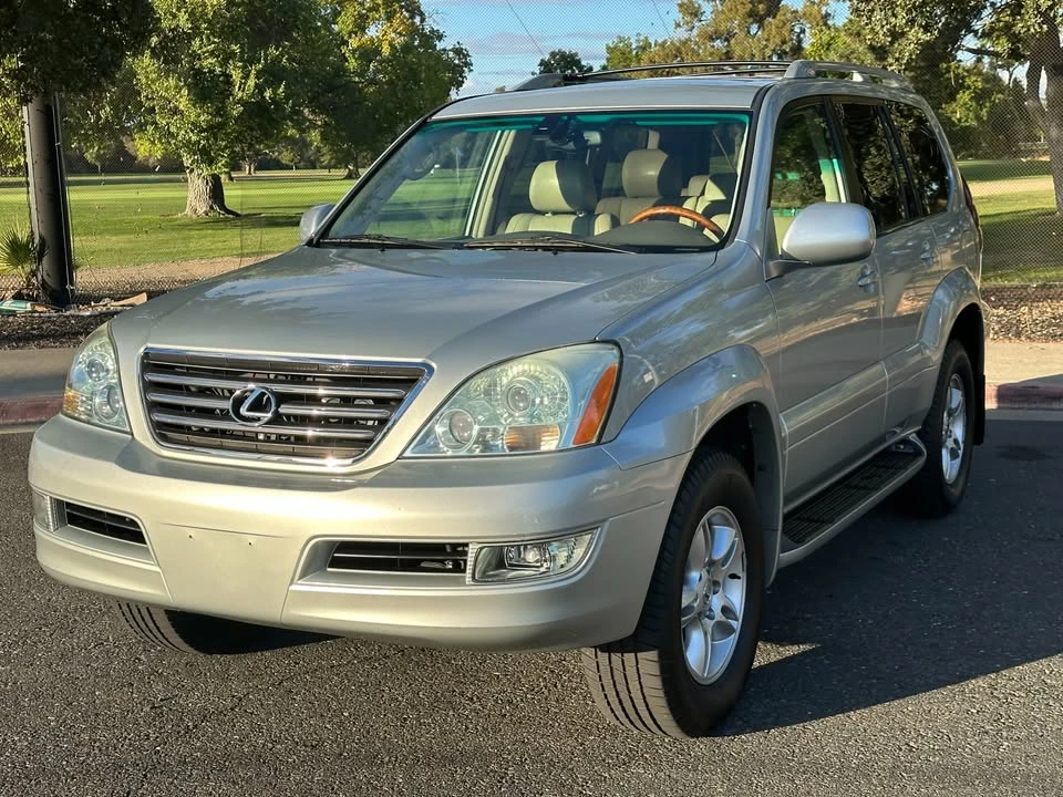 2004 Lexus GX 1st Gen - Image 3 of 19
