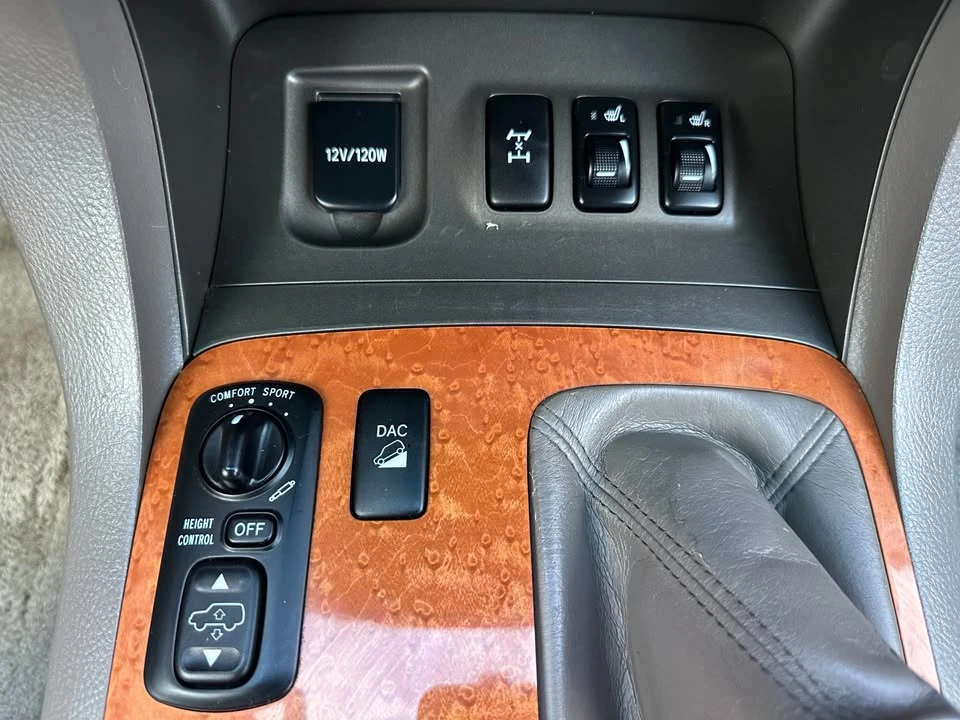 2004 Lexus GX 1st Gen - Image 15 of 19