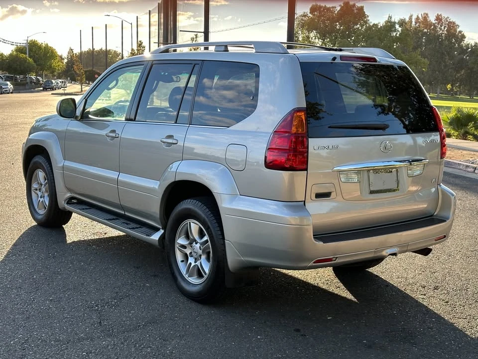 2004 Lexus GX 1st Gen - Image 7 of 19