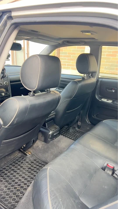 2004 Lexus IS 1st Gen - Image 4 of 7