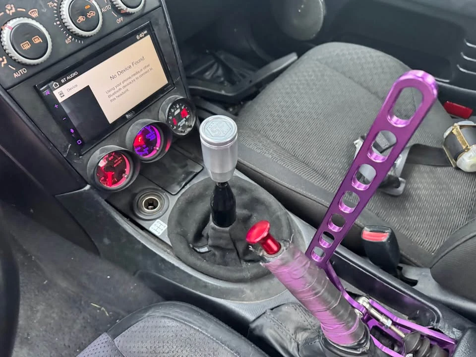 2004 Lexus IS 1st Gen - Image 5 of 11