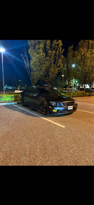 2004 Lexus IS 1st Gen - Image 4 of 12