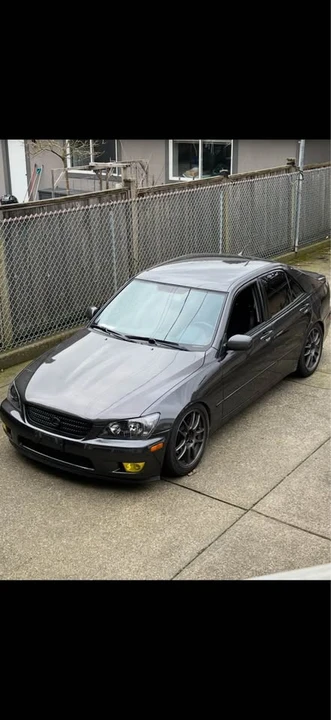 2004 Lexus IS 1st Gen - Image 6 of 12