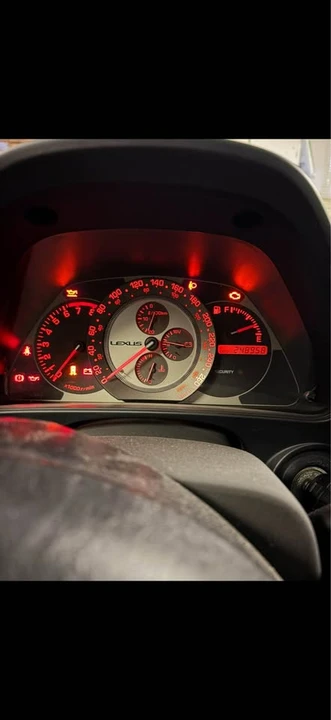 2004 Lexus IS 1st Gen - Image 10 of 12