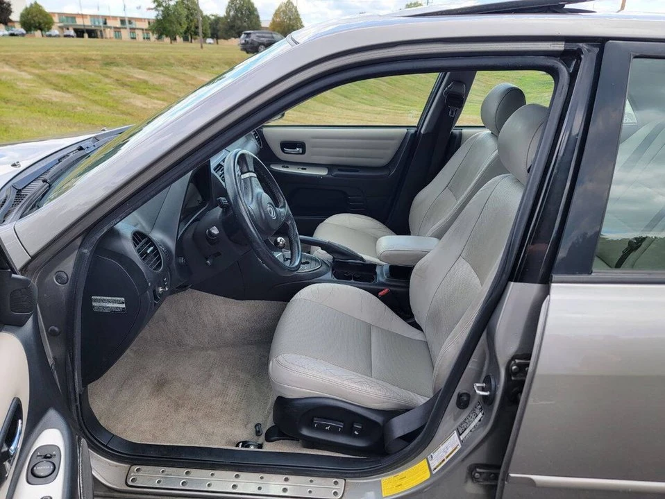 2004 Lexus IS 1st Gen - Image 11 of 18