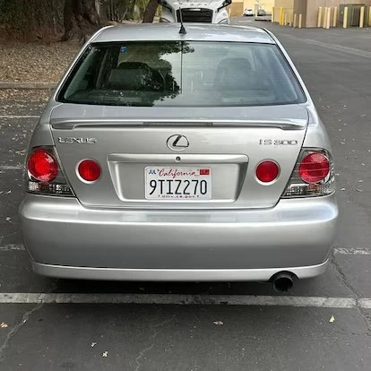 2004 Lexus IS 1st Gen - Image 4 of 8