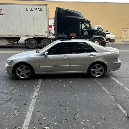 2004 Lexus IS 1st Gen - Image 6 of 8