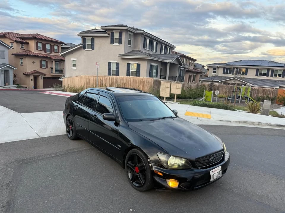 2004 Lexus IS 1st Gen - Image 10 of 10