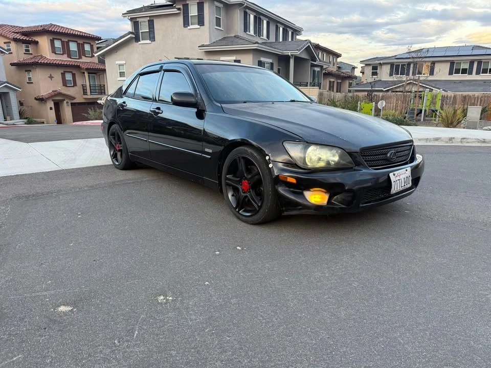 2004 Lexus IS 1st Gen - Image 2 of 10