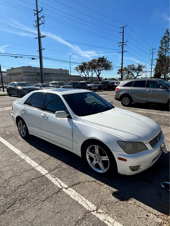 2004 Lexus IS 1st Gen - Image 3 of 6