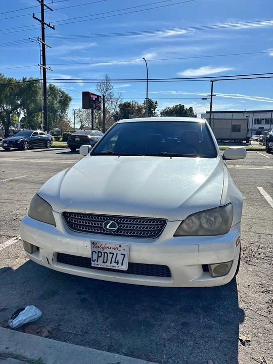 2004 Lexus IS 1st Gen - Image 2 of 6
