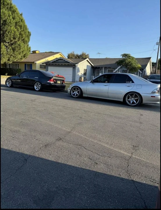 2004 Lexus IS 1st Gen - Image 2 of 22