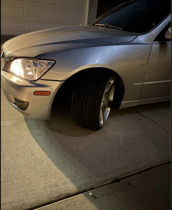 2004 Lexus IS 1st Gen - Image 4 of 22