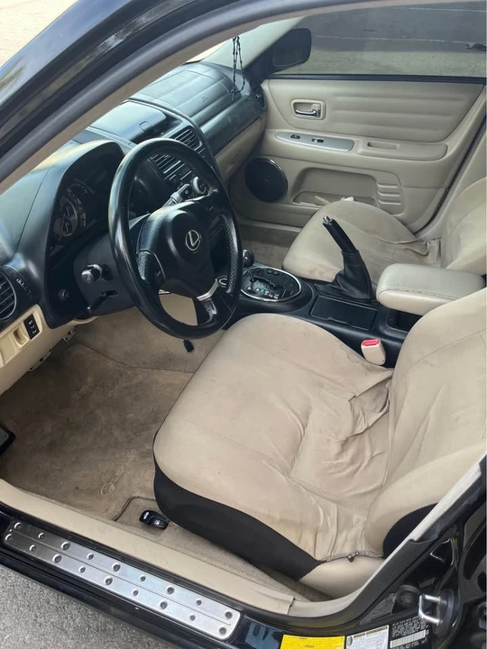 2004 Lexus IS 1st Gen - Image 6 of 11