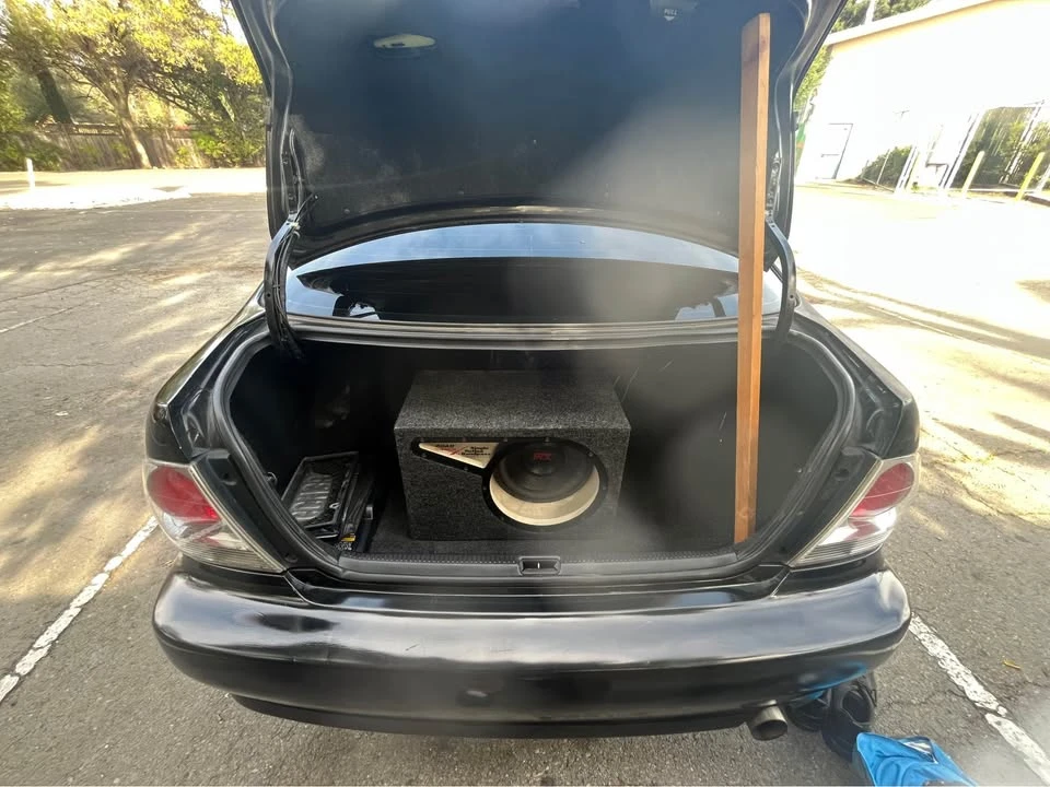 2004 Lexus IS 1st Gen - Image 10 of 11
