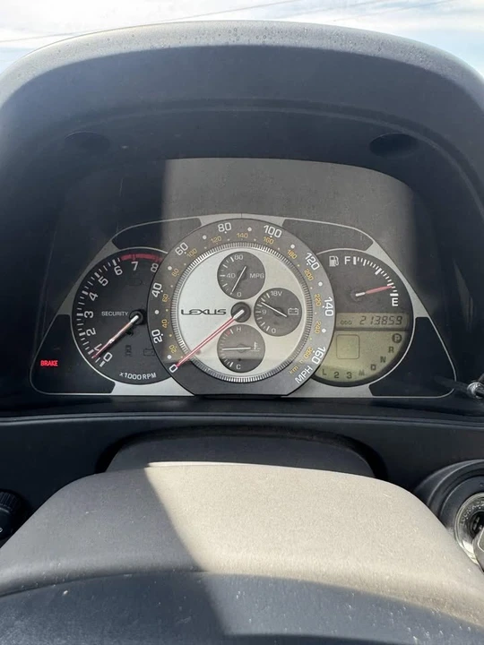2004 Lexus IS 1st Gen - Image 6 of 9