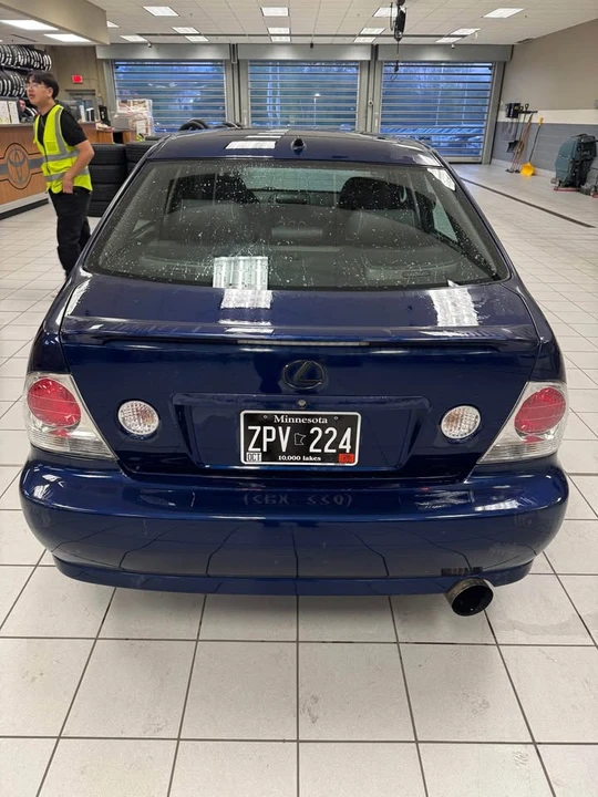 2004 Lexus IS 1st Gen - Image 3 of 12