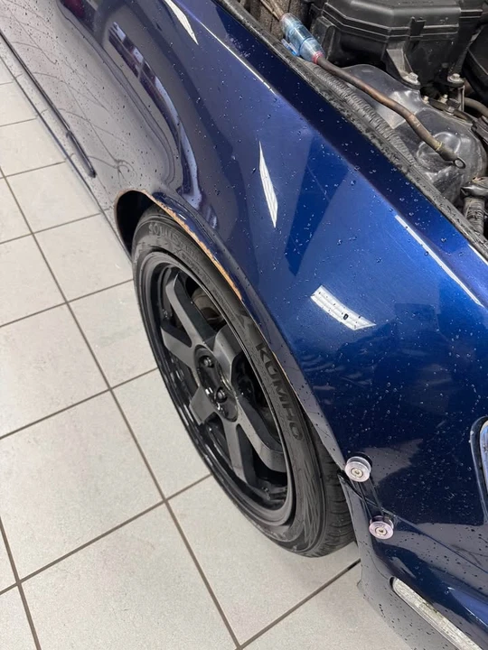 2004 Lexus IS 1st Gen - Image 5 of 12