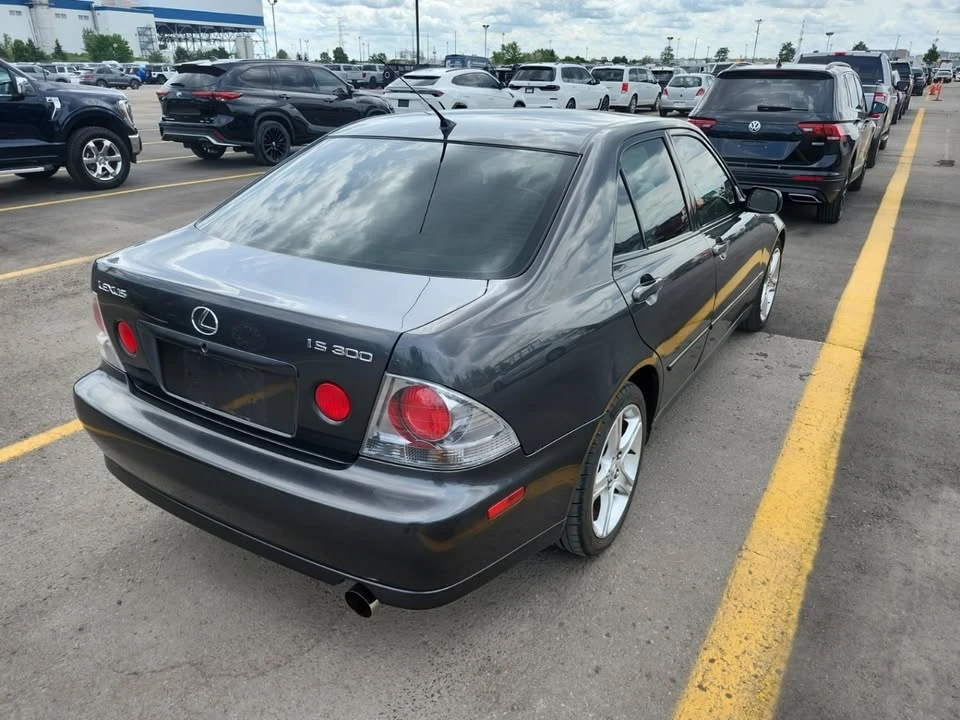 2004 Lexus IS 1st Gen - Image 2 of 5
