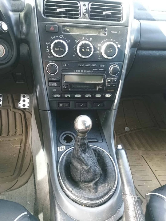 2004 Lexus IS 1st Gen - Image 2 of 5