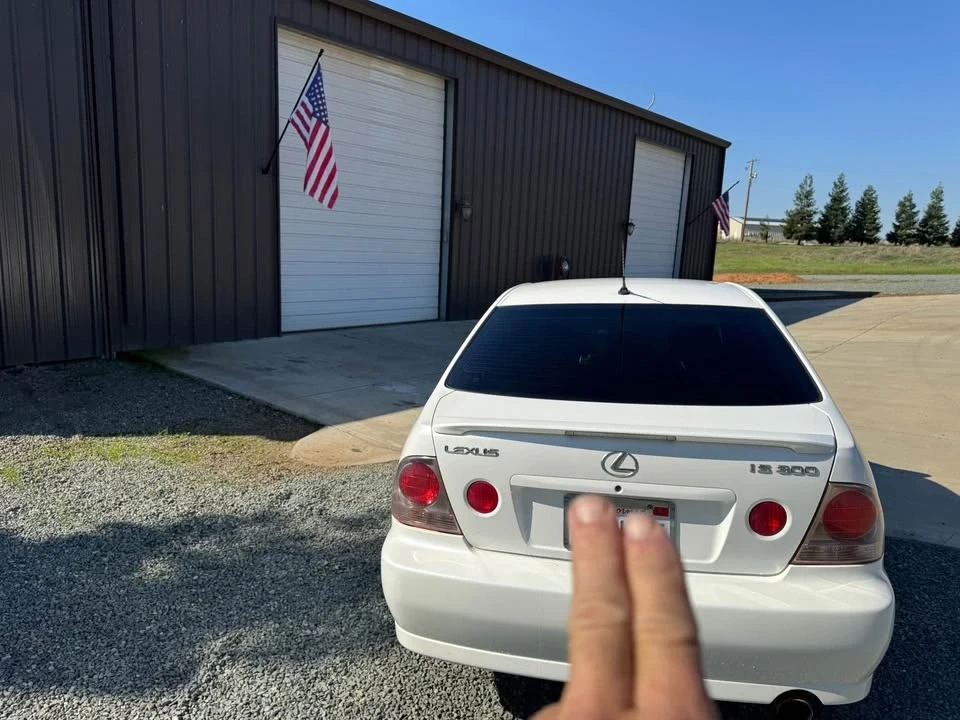 2004 Lexus IS 1st Gen - Image 4 of 7