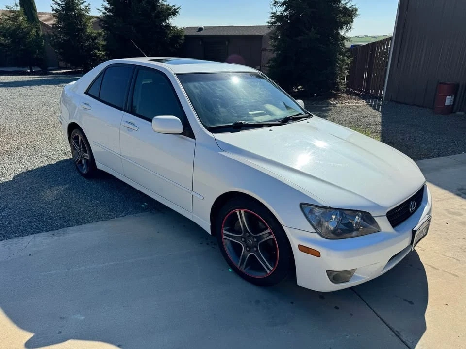2004 Lexus IS 1st Gen - Image 2 of 7