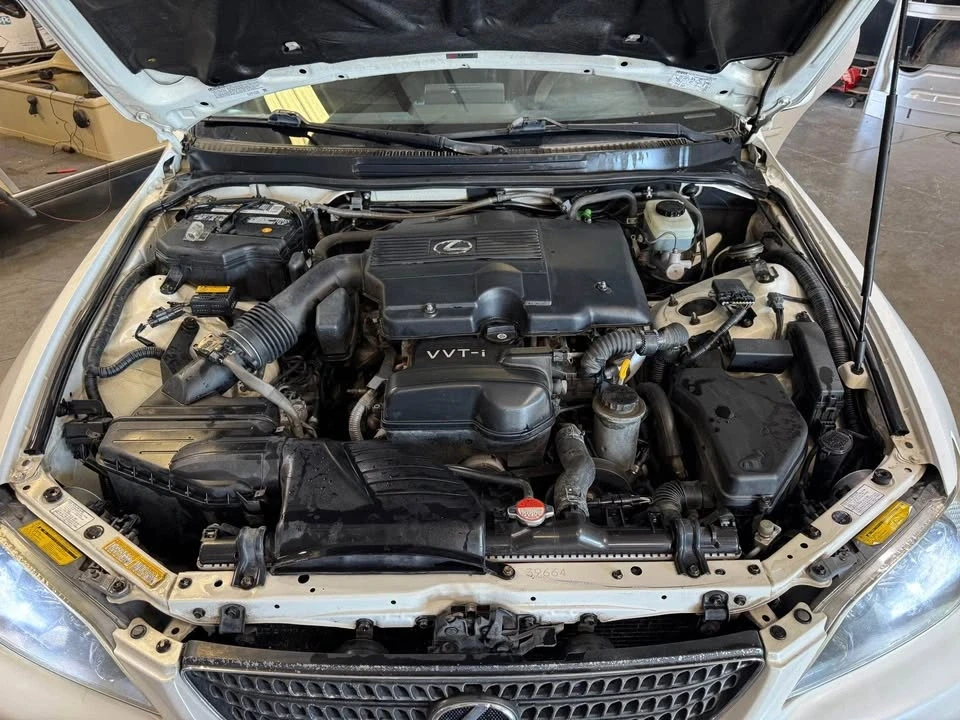 2004 Lexus IS 1st Gen - Image 6 of 7
