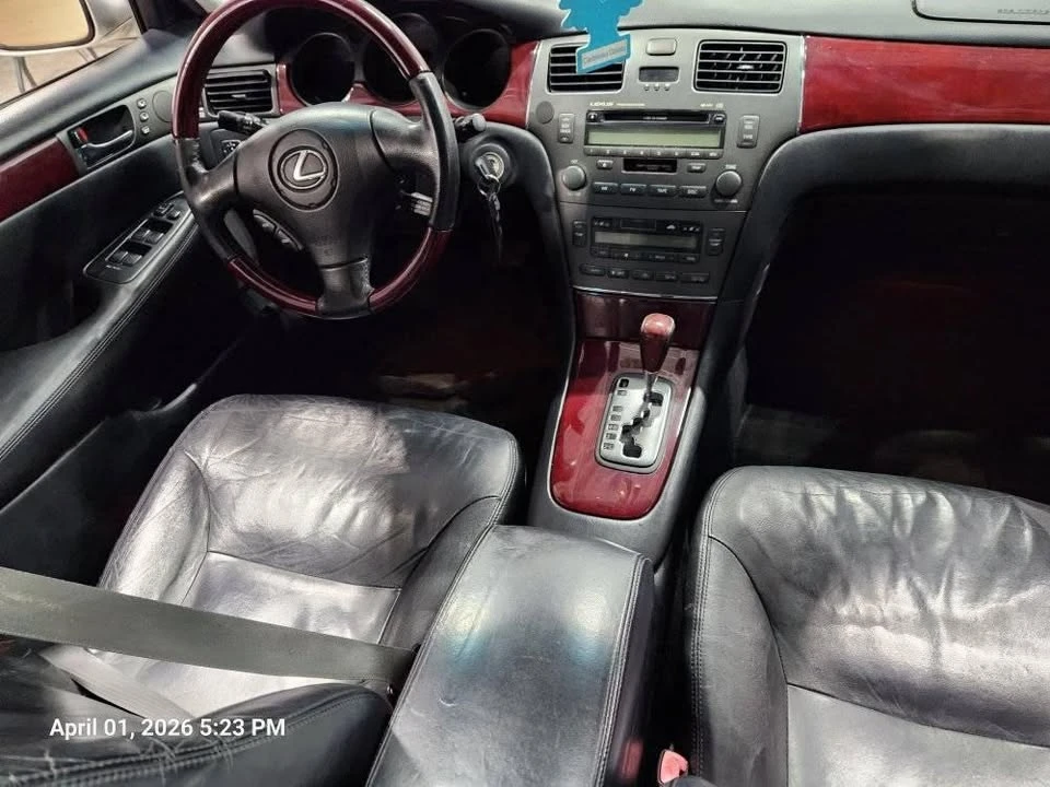 2004 Lexus ES 4th Gen - Image 8 of 10
