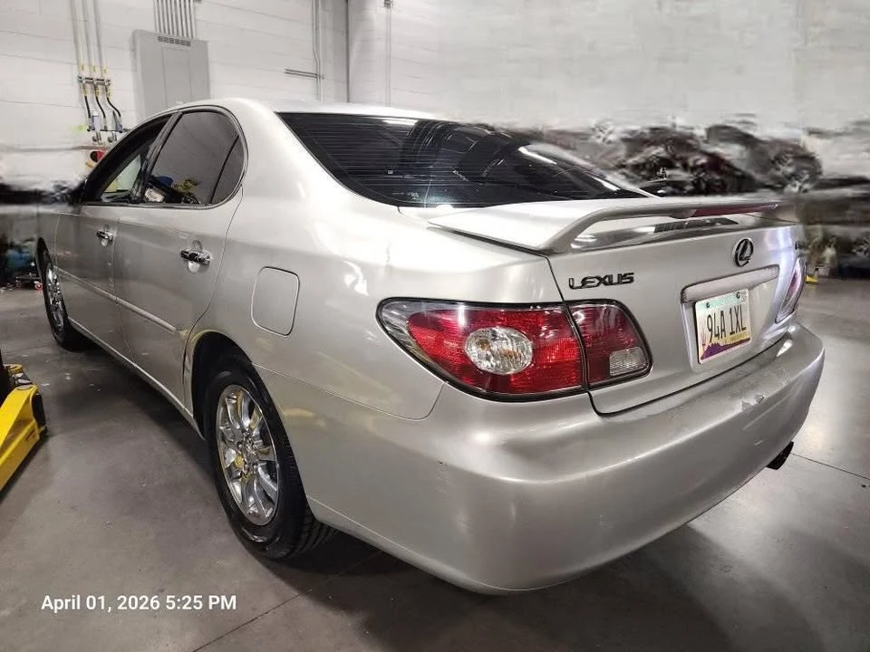 2004 Lexus ES 4th Gen - Image 3 of 10