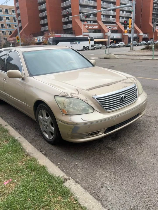 2004 Lexus LS 3rd Gen - Image 2 of 7