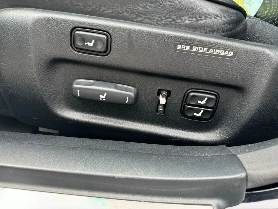 2004 Lexus LS 3rd Gen - Image 10 of 19
