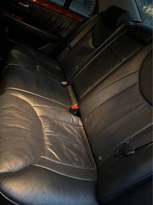 2004 Lexus LS 3rd Gen - Image 3 of 7
