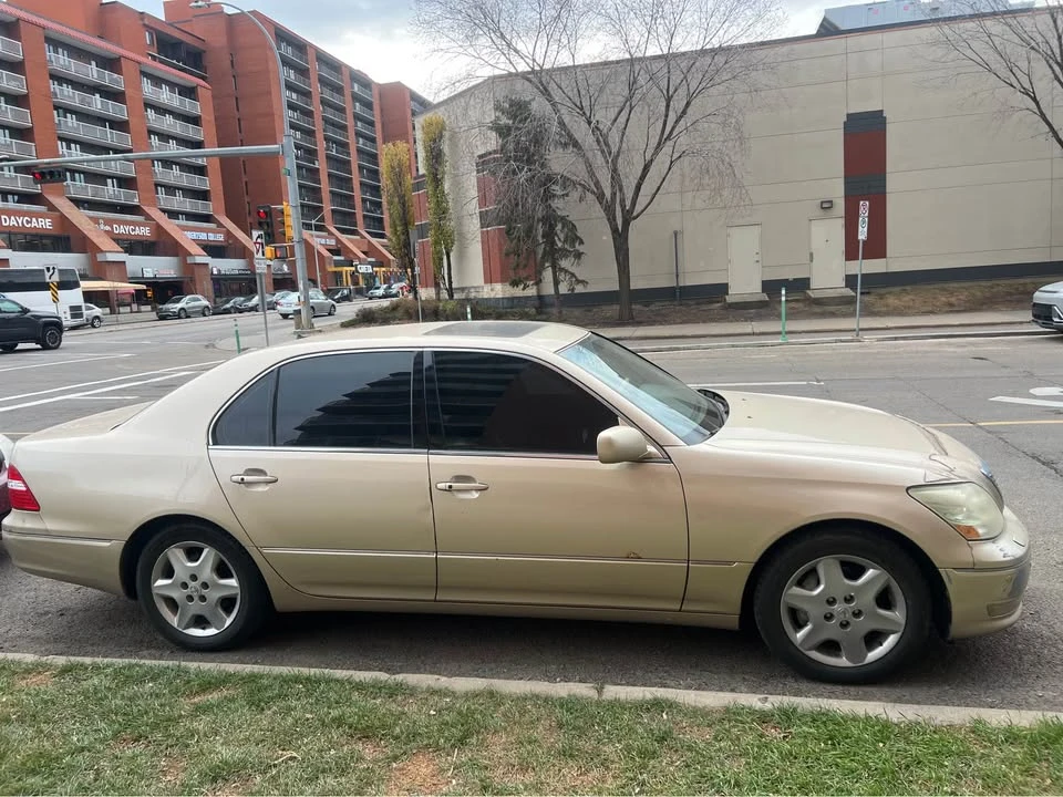 2004 Lexus LS 3rd Gen - Image 2 of 8
