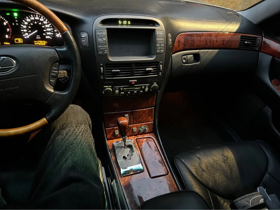 2004 Lexus LS 3rd Gen - Image 8 of 8
