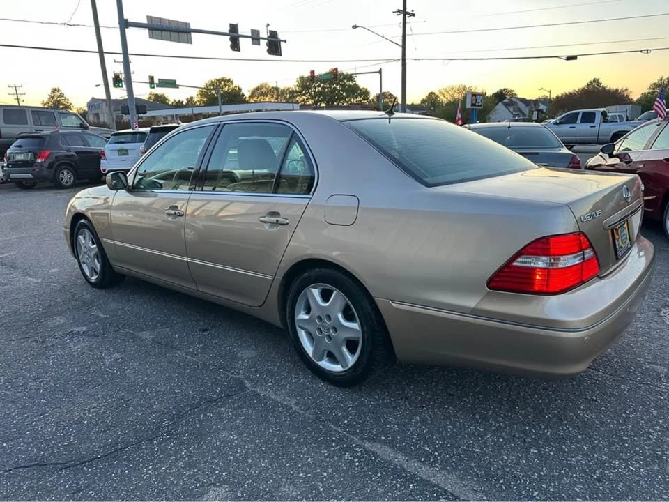 2004 Lexus LS 3rd Gen - Image 3 of 15