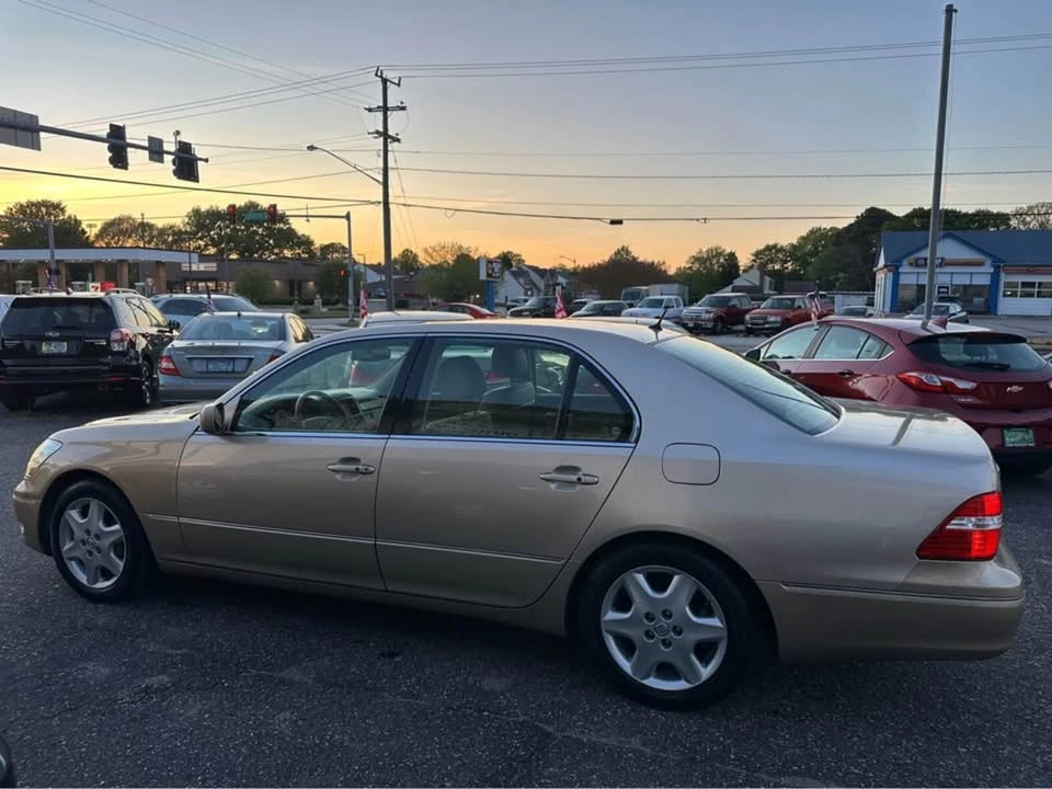 2004 Lexus LS 3rd Gen - Image 5 of 15