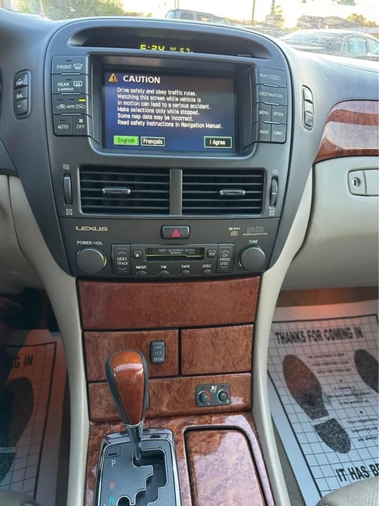 2004 Lexus LS 3rd Gen - Image 10 of 15