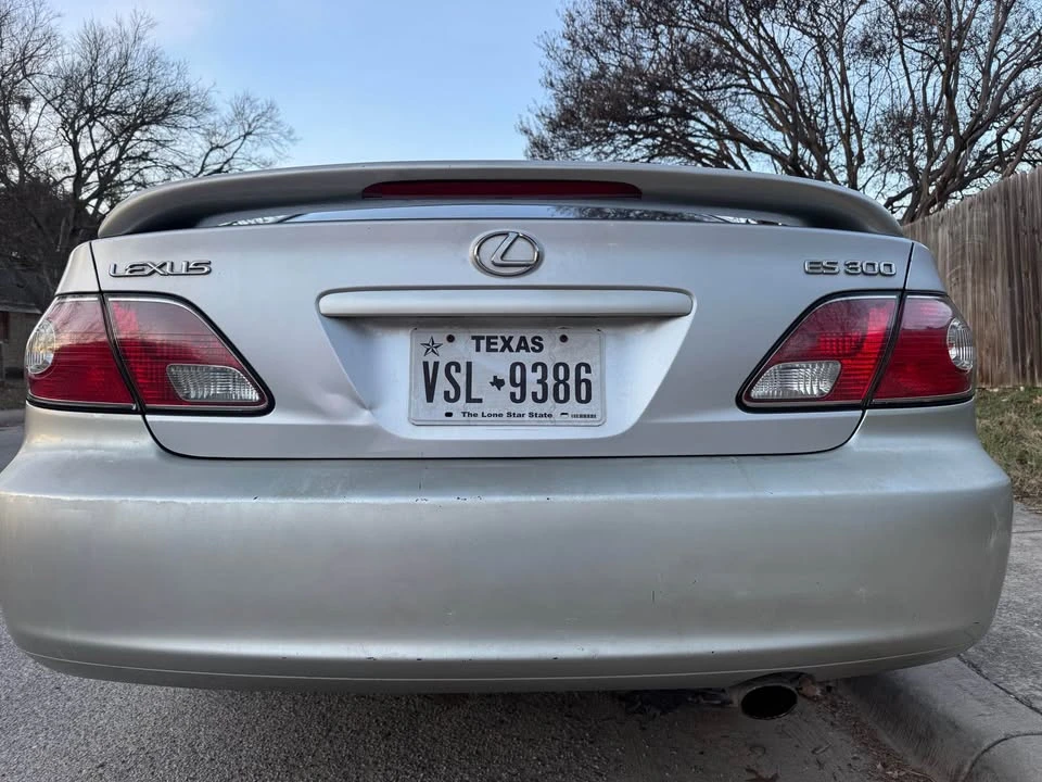 2004 Lexus LS 3rd Gen - Image 15 of 15