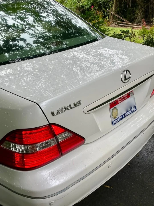 2004 Lexus LS 3rd Gen - Image 2 of 12