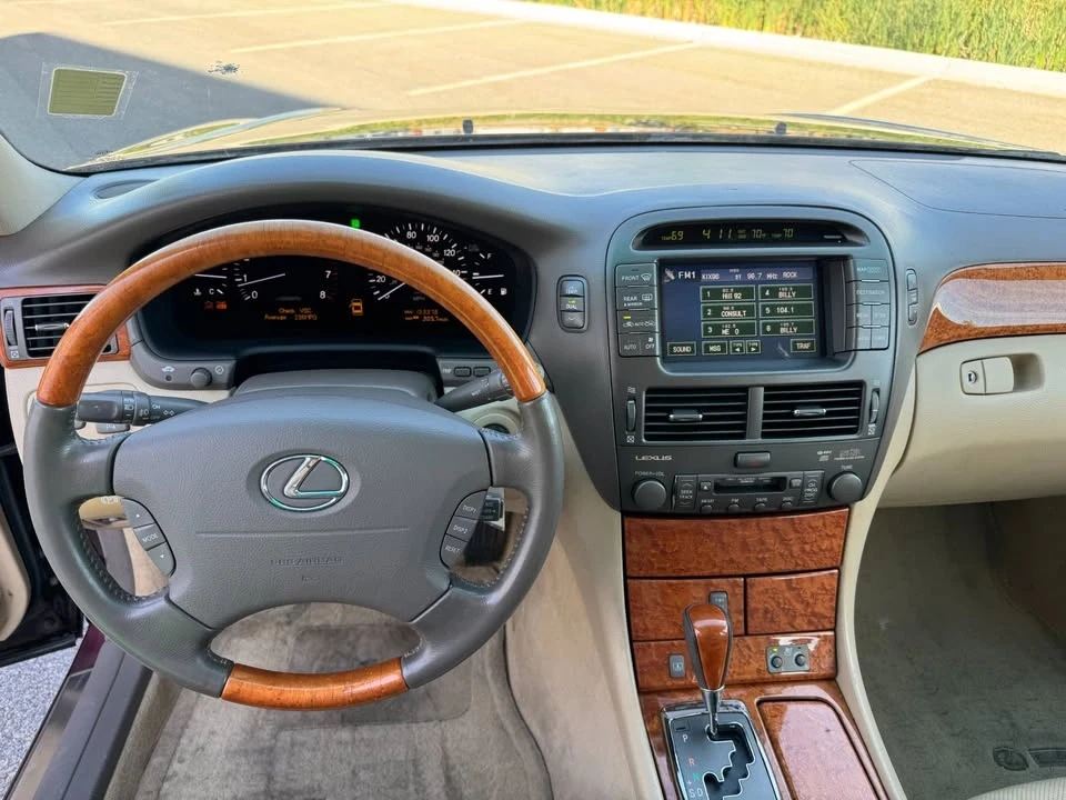 2004 Lexus LS 3rd Gen - Image 13 of 13