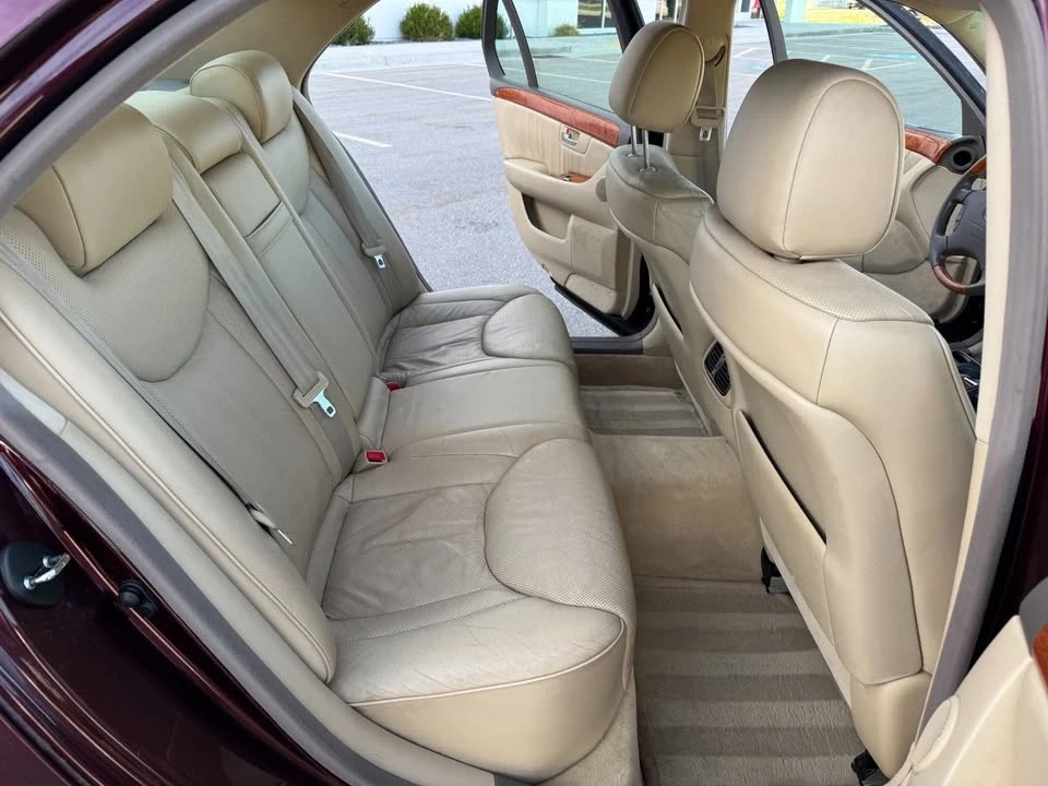 2004 Lexus LS 3rd Gen - Image 10 of 13