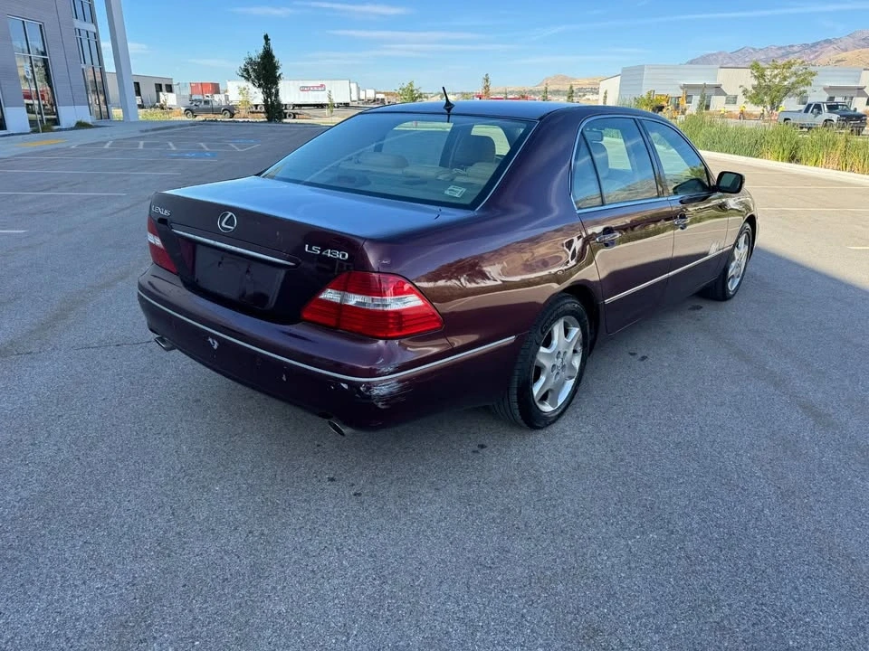 2004 Lexus LS 3rd Gen - Image 5 of 13