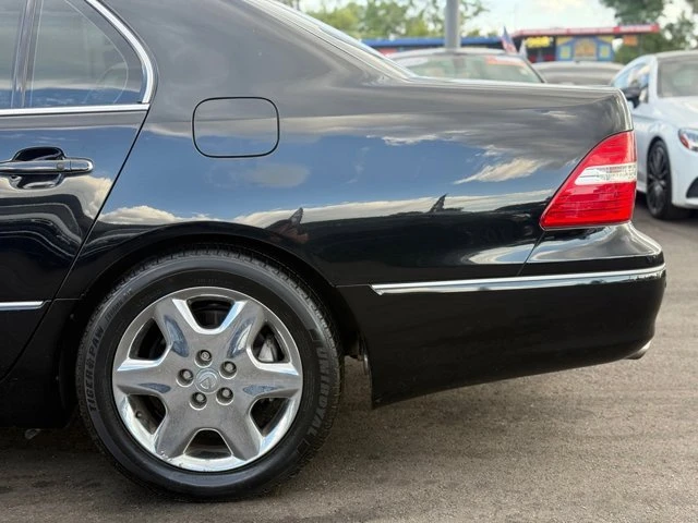 2004 Lexus LS 3rd Gen - Image 5 of 19