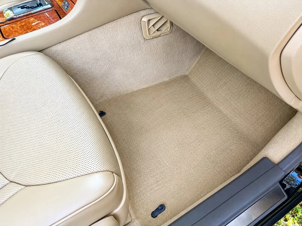 2004 Lexus LS 3rd Gen - Image 16 of 20