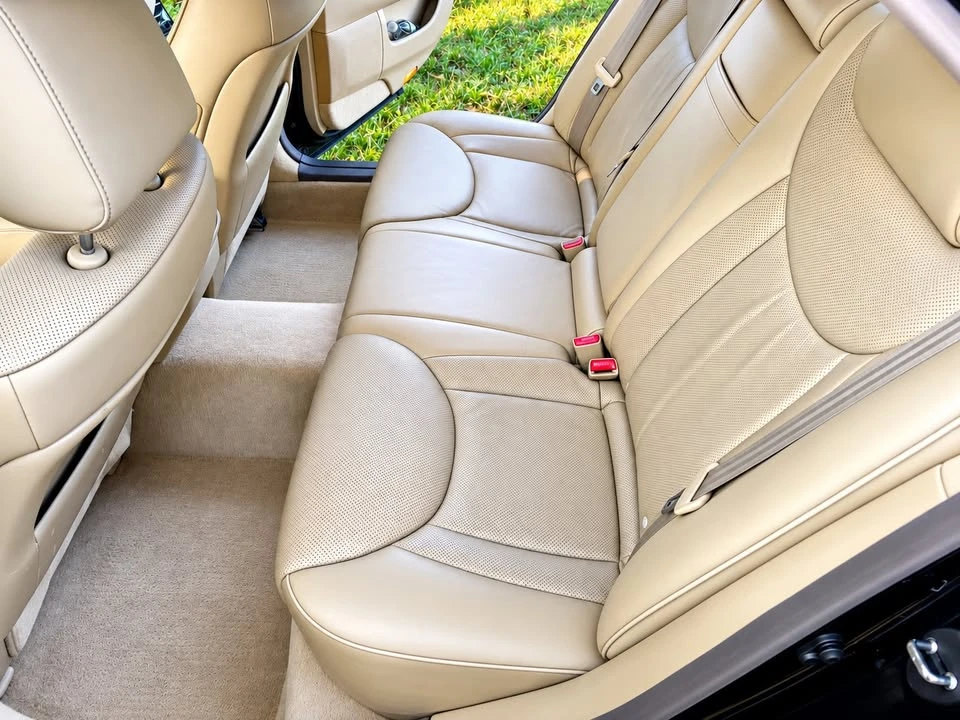 2004 Lexus LS 3rd Gen - Image 18 of 20