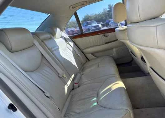 2004 Lexus LS 3rd Gen - Image 4 of 5