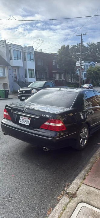 2004 Lexus LS 3rd Gen - Image 2 of 4